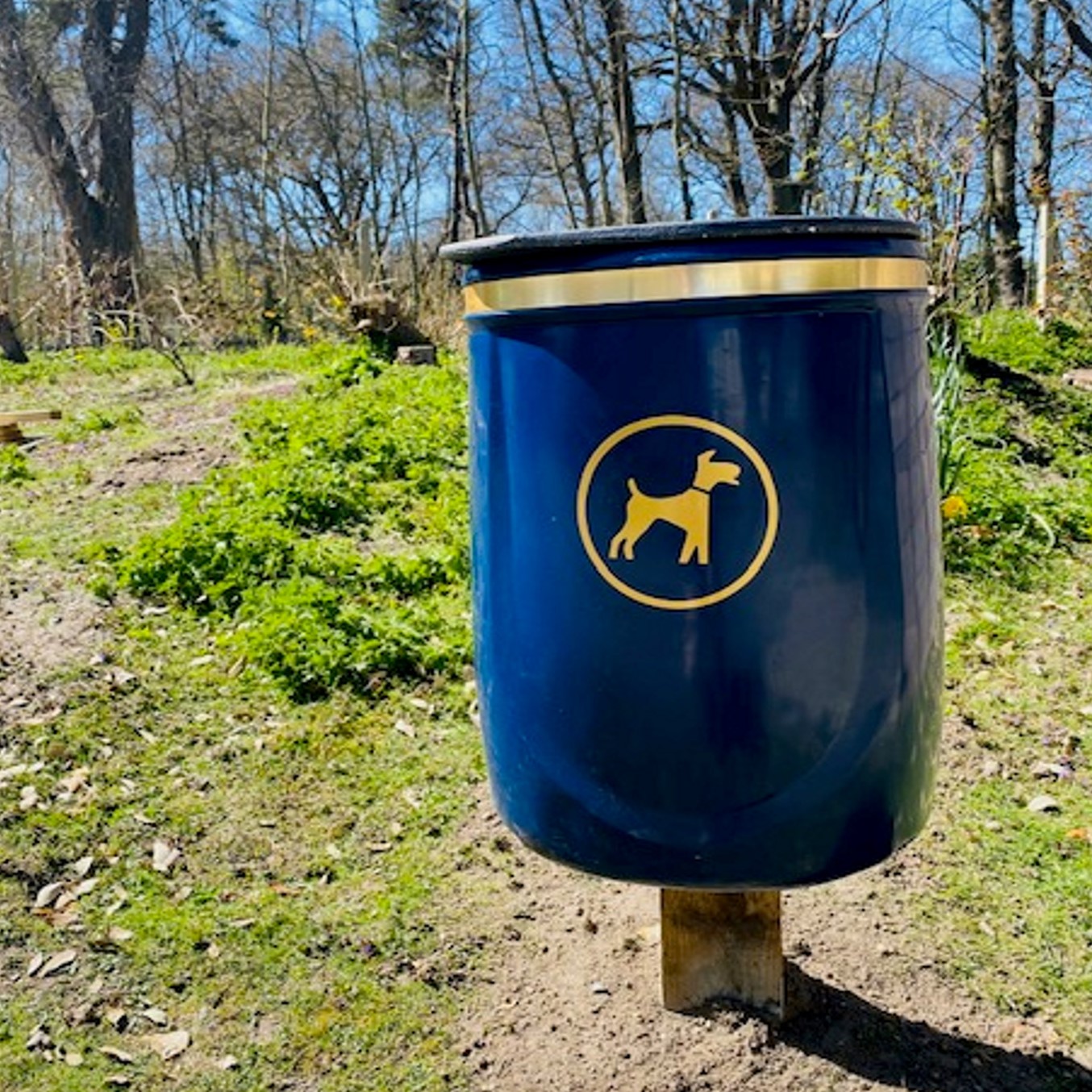 Doggy Waste Bin Wall / Post Mount